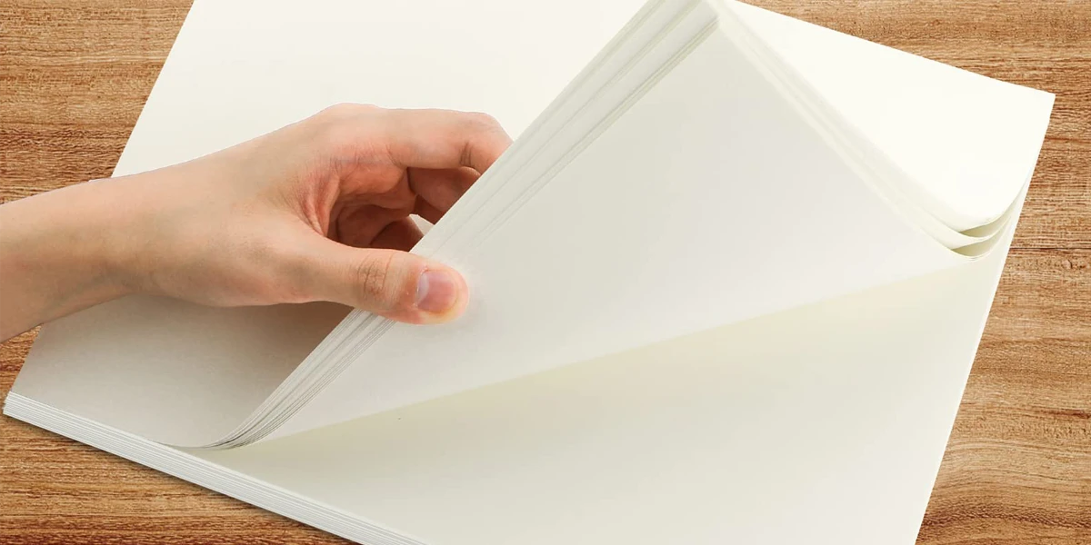 Màu ivory là màu gì? Đặc điểm, ý nghĩa và ứng dụng trong bao bì giấy