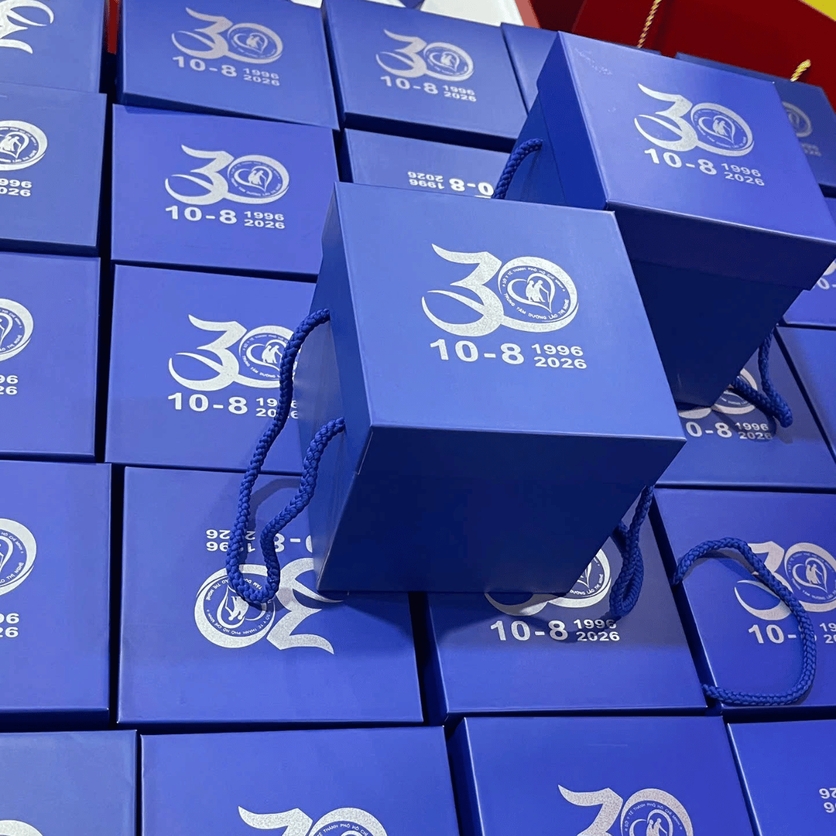 Đơn hàng hoàn thành: 200 hộp đựng ly sứ in logo theo yêu cầu